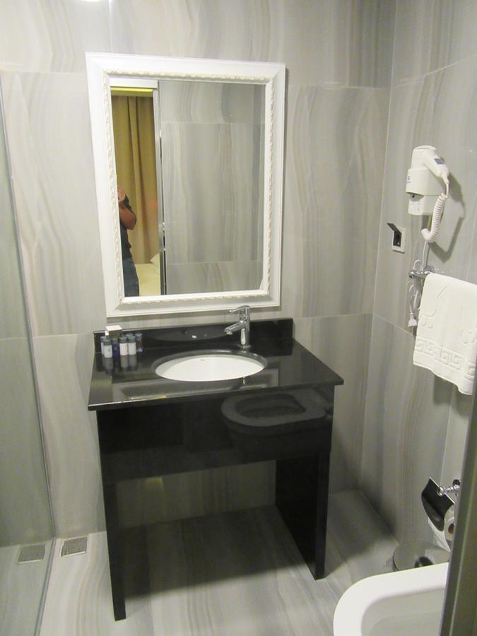 Trilye Kaplan Hotel Mudanya Esterno foto